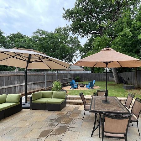 Stylish Townhome Near At&T Stadium, Globe Life, Six Flags & More Арлингтон Экстерьер фото